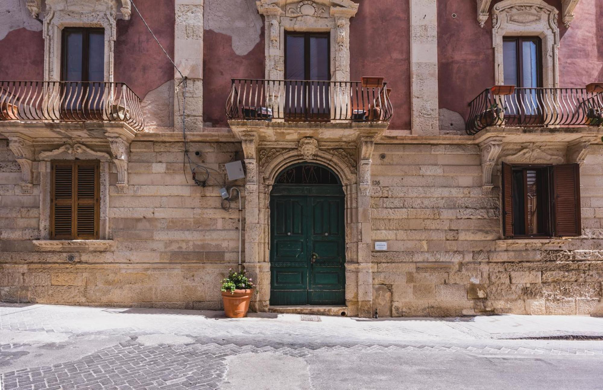 Palazzo Bozzanca Apartments By Wonderful Italy Syracuse Eksteriør billede